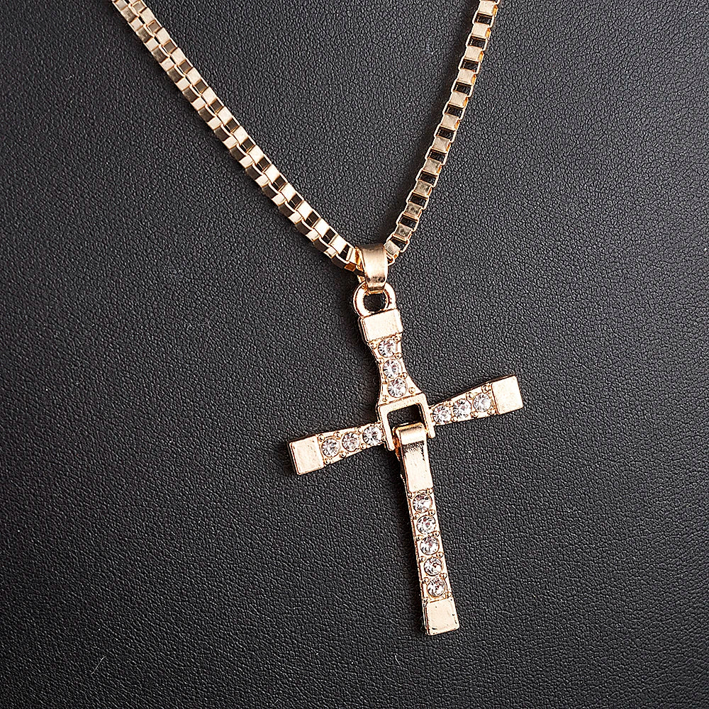 Simple Love Cross Pendant Choker Necklace Charm Rhinestone Couples Jewelry Women's Neck Chain Christmas Gift Lady Necklace