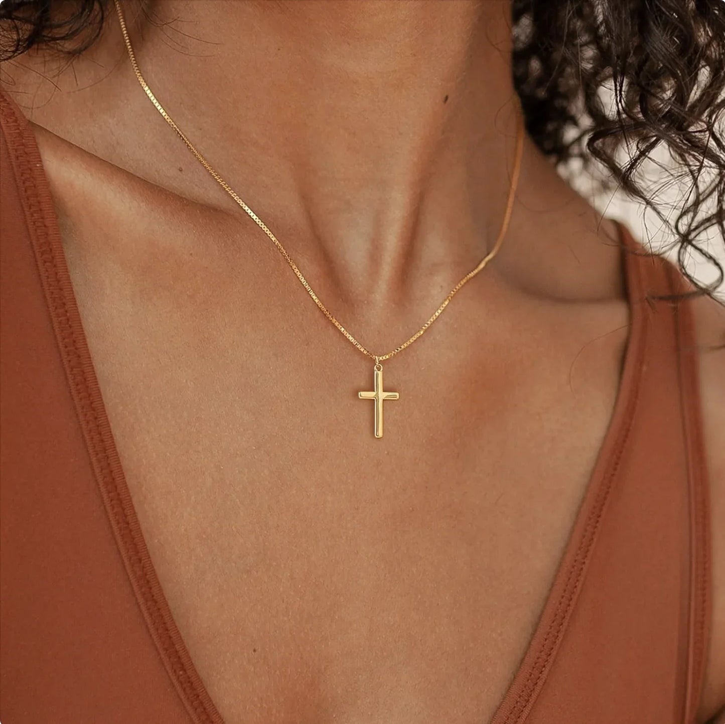 Women's cross necklace 14K gold-plated exquisite small cross pendant necklace