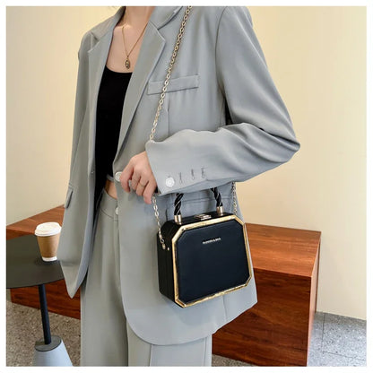 Female Bags on Sale 2024 High Quality Westernized Minimalist and Versatile High-end Box Bag New Exquisite Chain Crossbody Bag