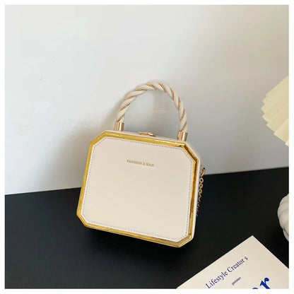 Female Bags on Sale 2024 High Quality Westernized Minimalist and Versatile High-end Box Bag New Exquisite Chain Crossbody Bag