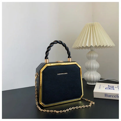 Female Bags on Sale 2024 High Quality Westernized Minimalist and Versatile High-end Box Bag New Exquisite Chain Crossbody Bag