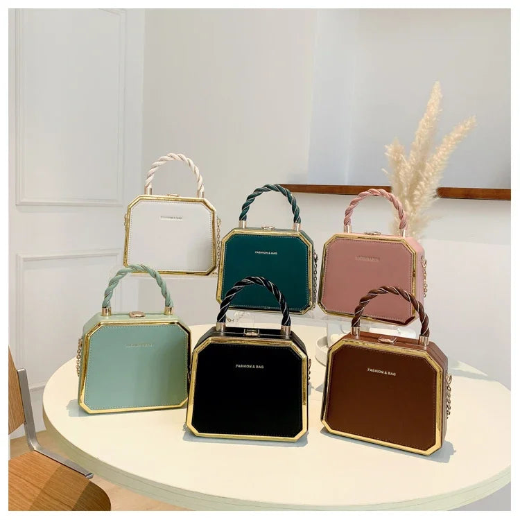 Female Bags on Sale 2024 High Quality Westernized Minimalist and Versatile High-end Box Bag New Exquisite Chain Crossbody Bag