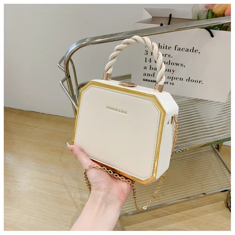 Female Bags on Sale 2024 High Quality Westernized Minimalist and Versatile High-end Box Bag New Exquisite Chain Crossbody Bag