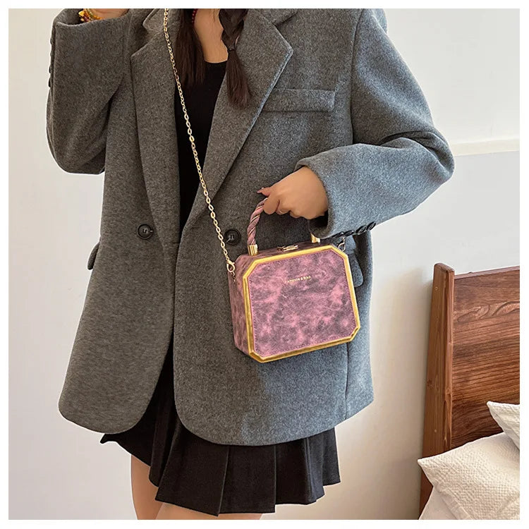 Senior Women's Handbag Explosion Fashion Portable Chain One Shoulder Bag Texture Foreign Style Cross Body Small Square Bag