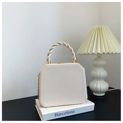 Female Bags on Sale 2024 High Quality Westernized Minimalist and Versatile High-end Box Bag New Exquisite Chain Crossbody Bag