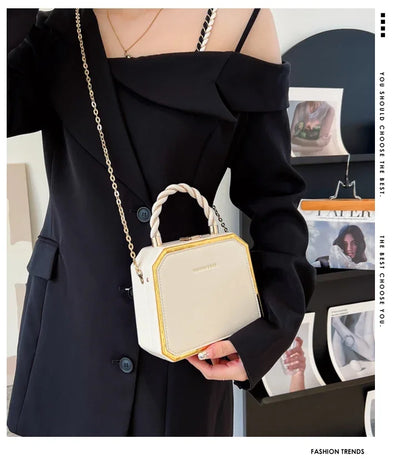 Female Bags on Sale 2024 High Quality Westernized Minimalist and Versatile High-end Box Bag New Exquisite Chain Crossbody Bag